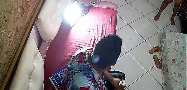  Negrão dotado coloca Paty Bumbum para mamar